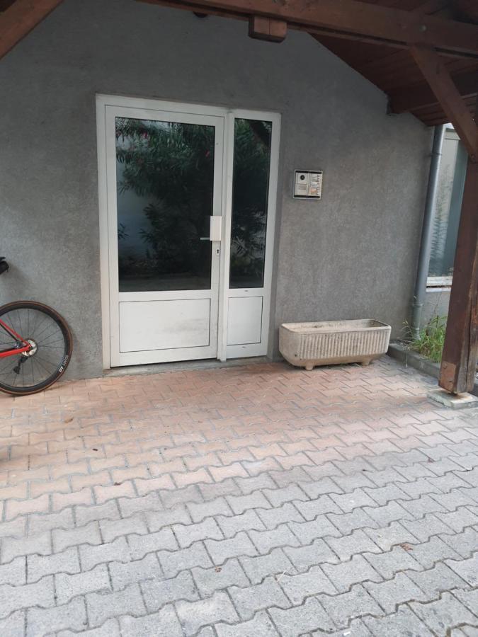 Studio Au Calme Espace Exterieur Parking Gratuit Dans La Rue Grenoble Exterior foto